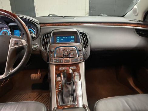 Used 2010 Buick LaCrosse CXL w/ Luxury Package FWD image 16