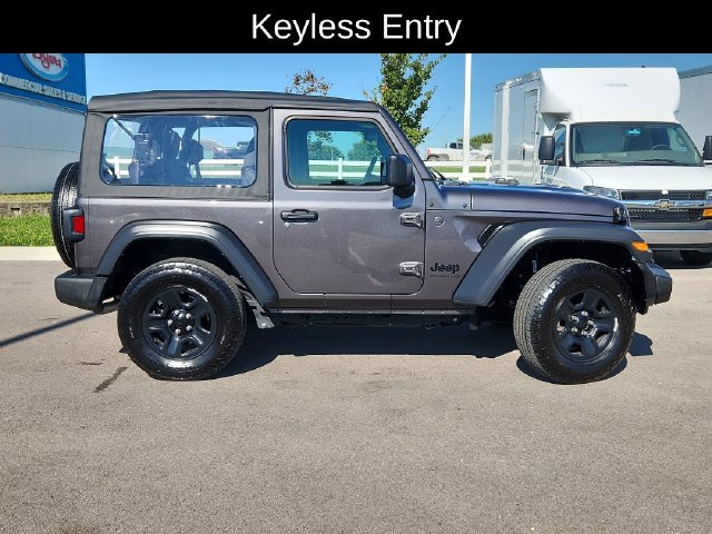 Used 2025 Jeep Wrangler Sport AWD/4WD image 10