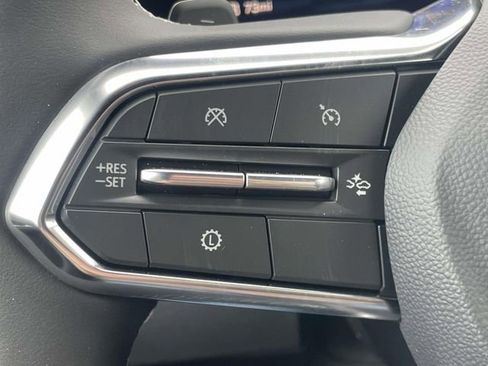 New 2026 Chevrolet Traverse LT image 18