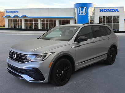 Used 2022 Volkswagen Tiguan SE R-Line