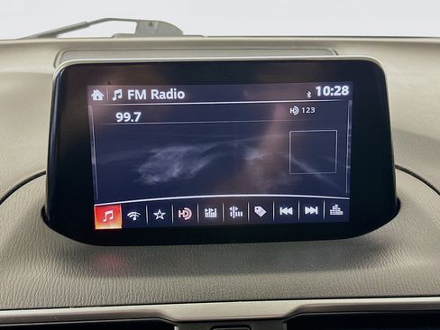 Used 2017 MAZDA MAZDA3 Touring FWD image 21