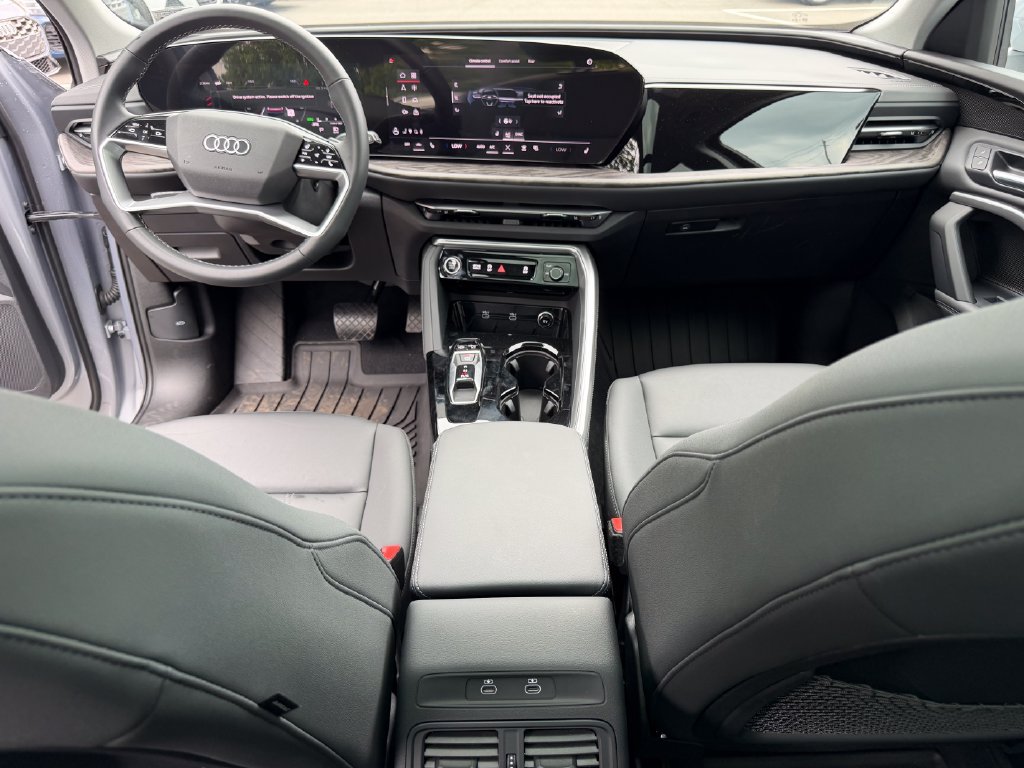 Certified 2025 Audi Q5 Premium w/ Convenience Package AWD/4WD image 20