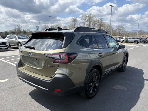 Used 2025 Subaru Outback Onyx Edition image 9