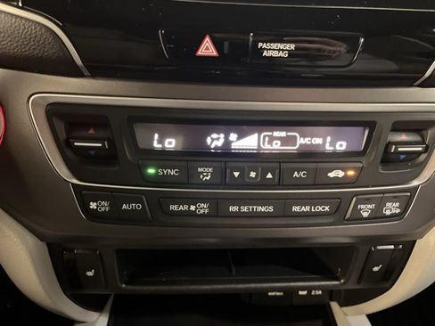Used 2019 Honda Pilot EX-L image 32