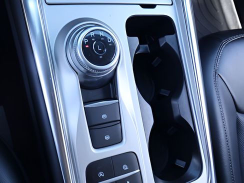 Used 2023 Ford Explorer Limited w/ Limited Technology Package RWD image 28