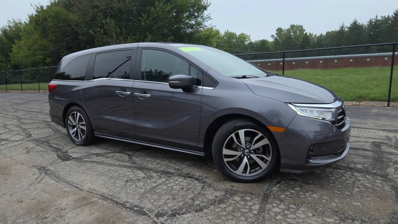 Used 2021 Honda Odyssey Touring image 2