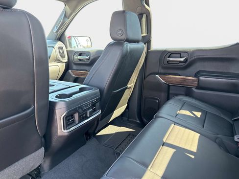 Used 2019 Chevrolet Silverado 1500 High Country w/ Technology Package image 16