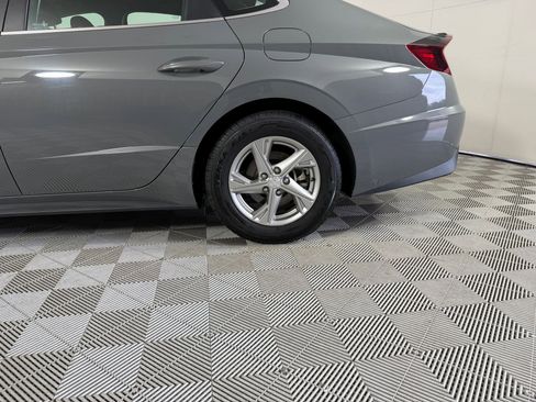 Used 2022 Hyundai Sonata SE image 12
