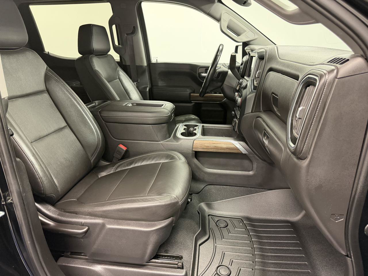 Used 2019 Chevrolet Silverado 1500 RST w/ All-Star Edition AWD/4WD image 14