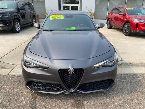 Used 2023 Alfa Romeo Giulia Sprint AWD/4WD image 9