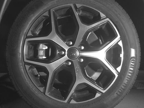 Used 2025 Jeep Compass Limited AWD/4WD image 11