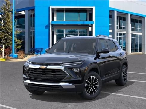 New 2026 Chevrolet TrailBlazer LT w/ LT Cold Weather Package FWD image 6