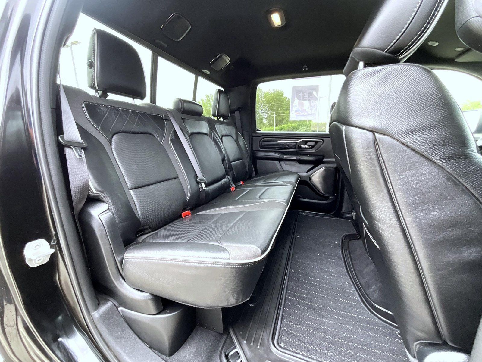 Used 2025 RAM 1500 Limited AWD/4WD image 20