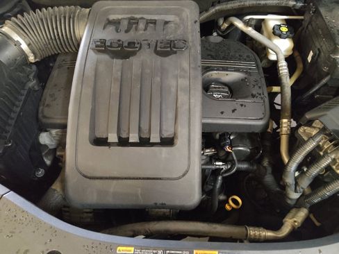 Used 2017 Chevrolet Equinox LT image 30