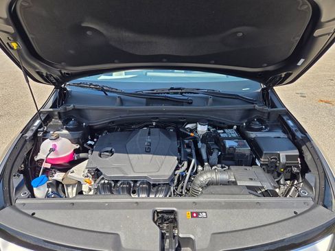 Used 2025 Kia Sportage EX FWD image 26
