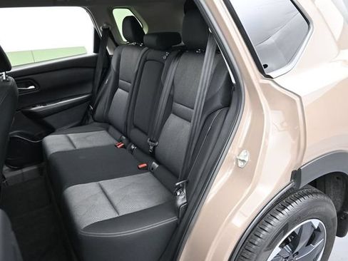 Used 2025 Nissan Rogue SV FWD image 26