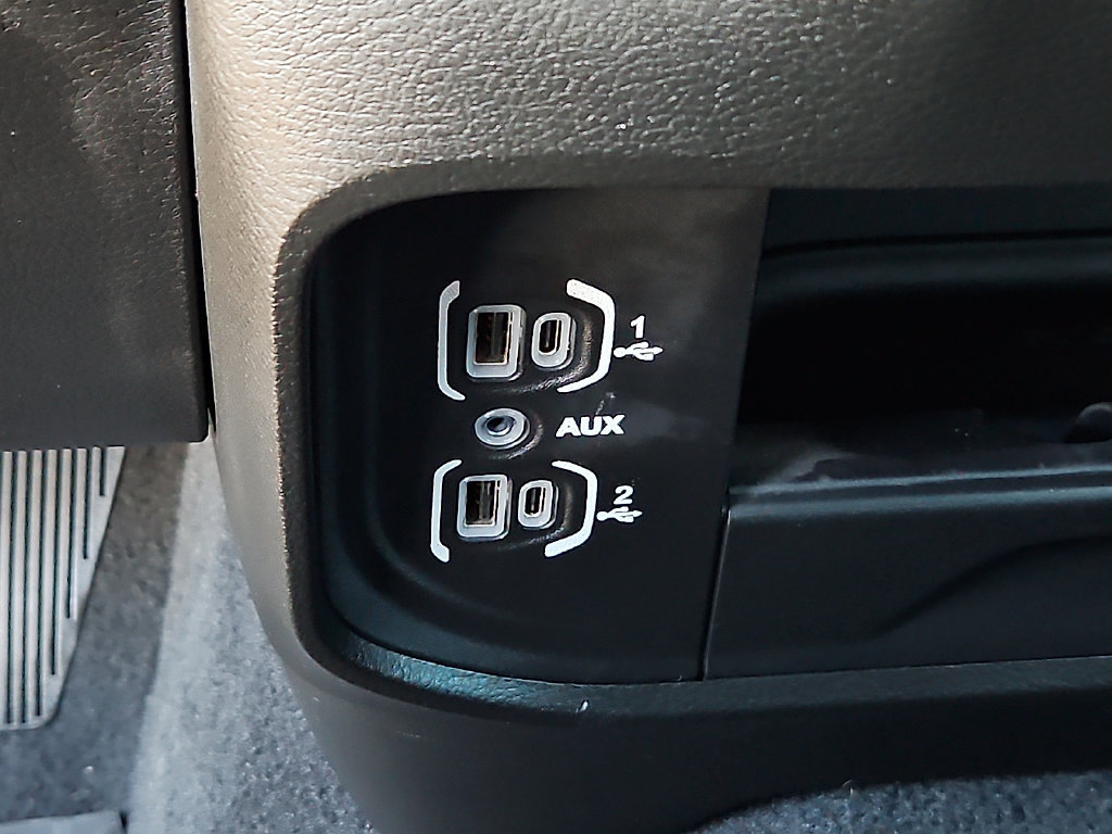Used 2024 RAM 2500 Tradesman w/ Chrome Appearance Group AWD/4WD image 26