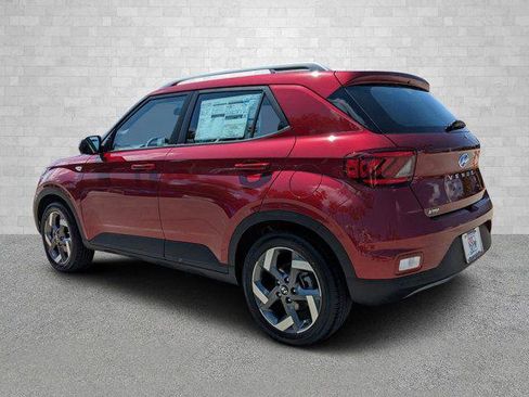 New 2025 Hyundai Venue SEL image 4