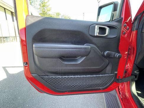Certified 2024 Jeep Wrangler Sport AWD/4WD image 16