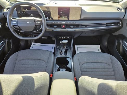 Used 2025 Kia K4 EX image 12