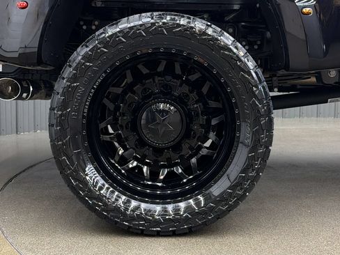 Used 2026 Ford F450 Platinum w/ FX4 Off-Road Package AWD/4WD image 11