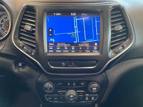 Used 2020 Jeep Cherokee Trailhawk w/ Comfort & Convenience Group image 12