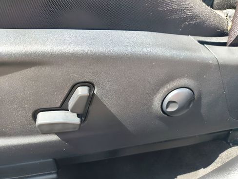 Used 2023 Dodge Charger R/T w/ Blacktop Package image 11