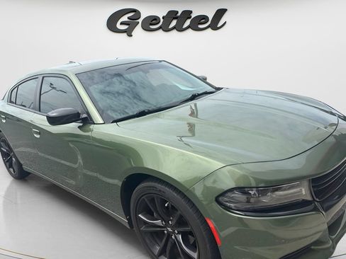 Used 2018 Dodge Charger SXT Plus w/ Blacktop Package RWD image 10
