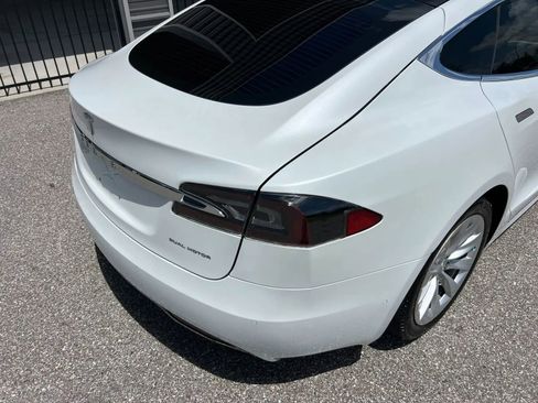 Used 2020 Tesla Model S AWD image 9