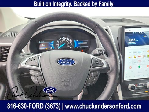 Used 2024 Ford Edge Titanium image 13