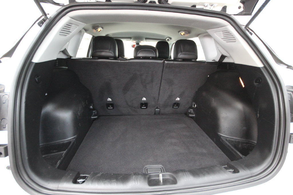 Used 2020 Jeep Compass Latitude AWD/4WD image 6