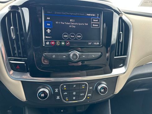 Certified 2022 Chevrolet Traverse LS image 18