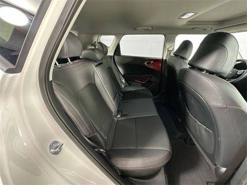 Used 2025 Kia Soul GT-Line image 28