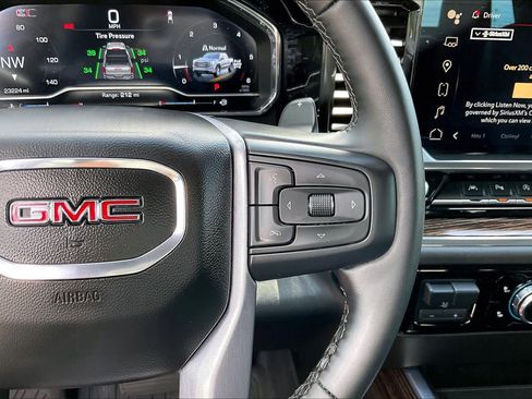 Used 2024 GMC Sierra 1500 Elevation w/ Elevation Premium Package AWD/4WD image 25