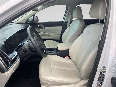 Used 2025 Kia Sorento EX w/ Panoramic Sunroof Package FWD image 21