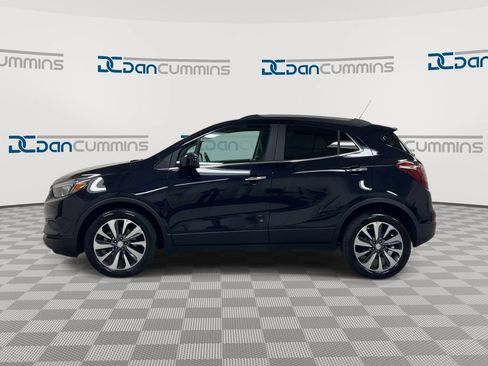 Used 2022 Buick Encore Preferred w/ Safety Package FWD image 5