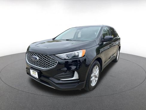 Used 2024 Ford Edge SEL AWD/4WD image 4