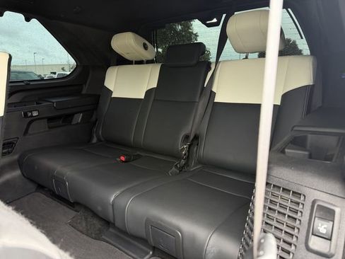 Used 2024 Toyota Sequoia Capstone AWD/4WD image 30