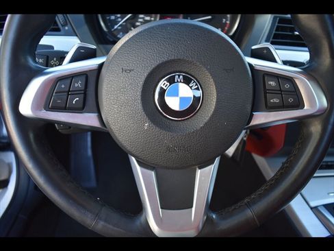 Used 2016 BMW Z4 sDrive28i RWD image 19