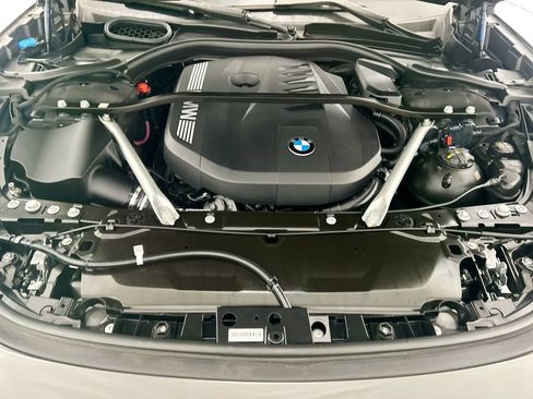 Used 2026 BMW 740i w/ Premium Package RWD image 28