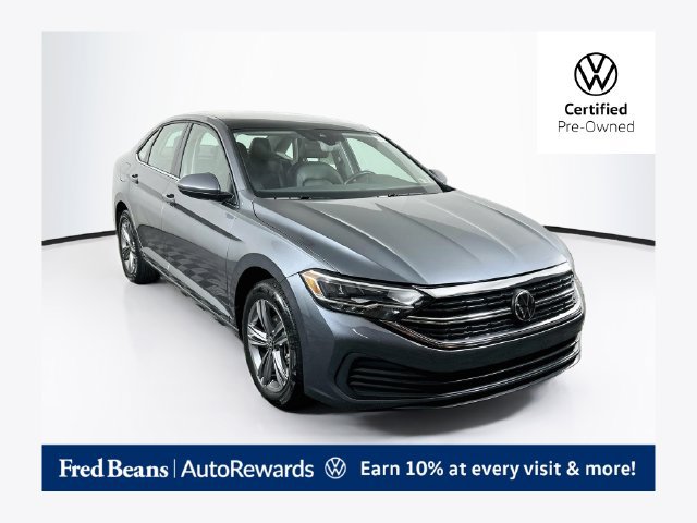 Certified 2024 Volkswagen Jetta SE w/ Panoramic Sunroof Package FWD image 1