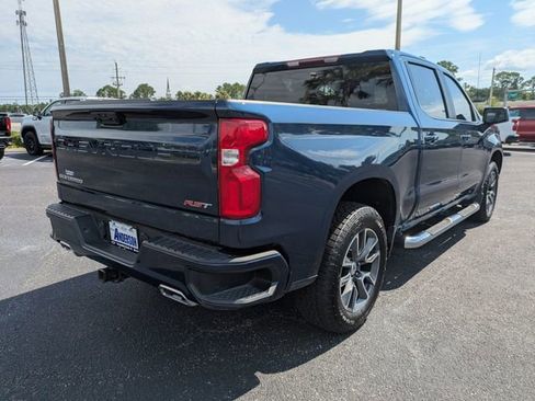 Used 2023 Chevrolet Silverado 1500 RST image 3