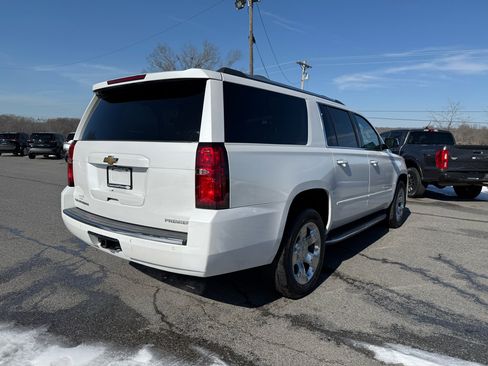 Used 2019 Chevrolet Suburban Premier image 6