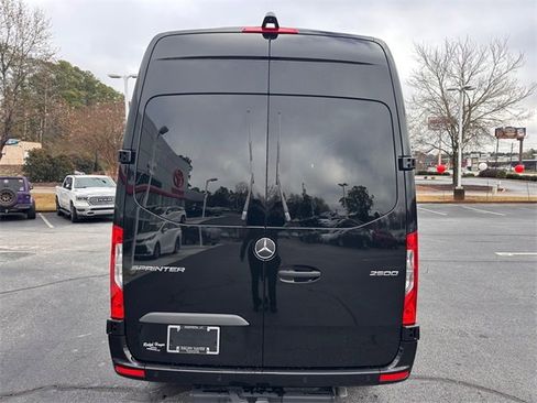 Used 2025 Mercedes-Benz Sprinter 2500 image 4