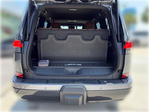 Used 2024 Lexus GX 550 w/ Accessory Package (Z1) AWD/4WD image 8