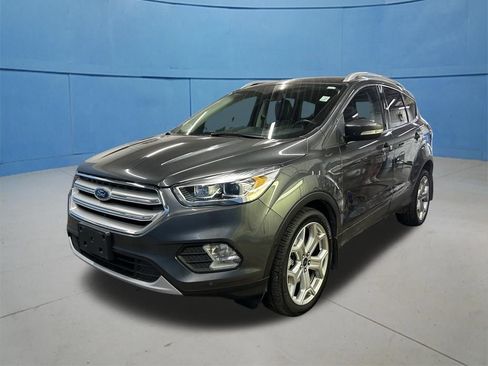 Used 2019 Ford Escape Titanium image 5