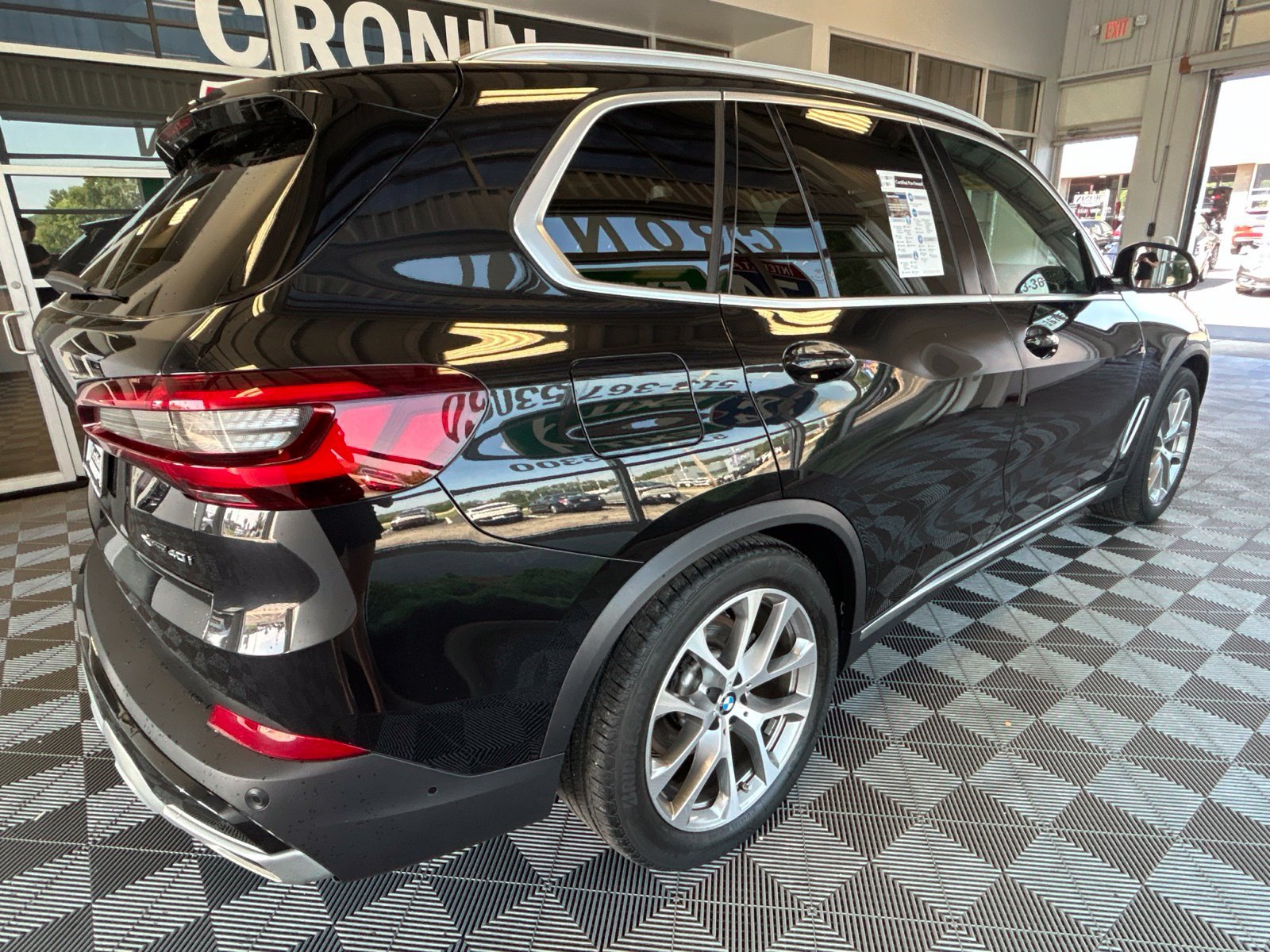 Used 2022 BMW X5 xDrive40i AWD/4WD image 6