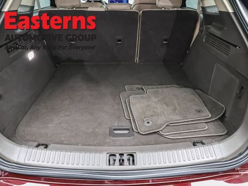 Used 2022 Lincoln Nautilus FWD w/ Premium Package image 9