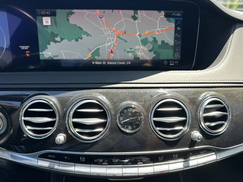 Used 2020 Mercedes-Benz S 560 4MATIC Sedan w/ AMG Line Exterior image 24