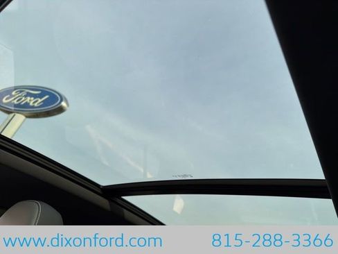 New 2026 Volkswagen Tiguan SE R-Line image 19